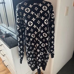 LOUIS  VUITTON WOMEN'S SWEATER DRESS SIZE LARGE BRAND NEW WITH TAGS